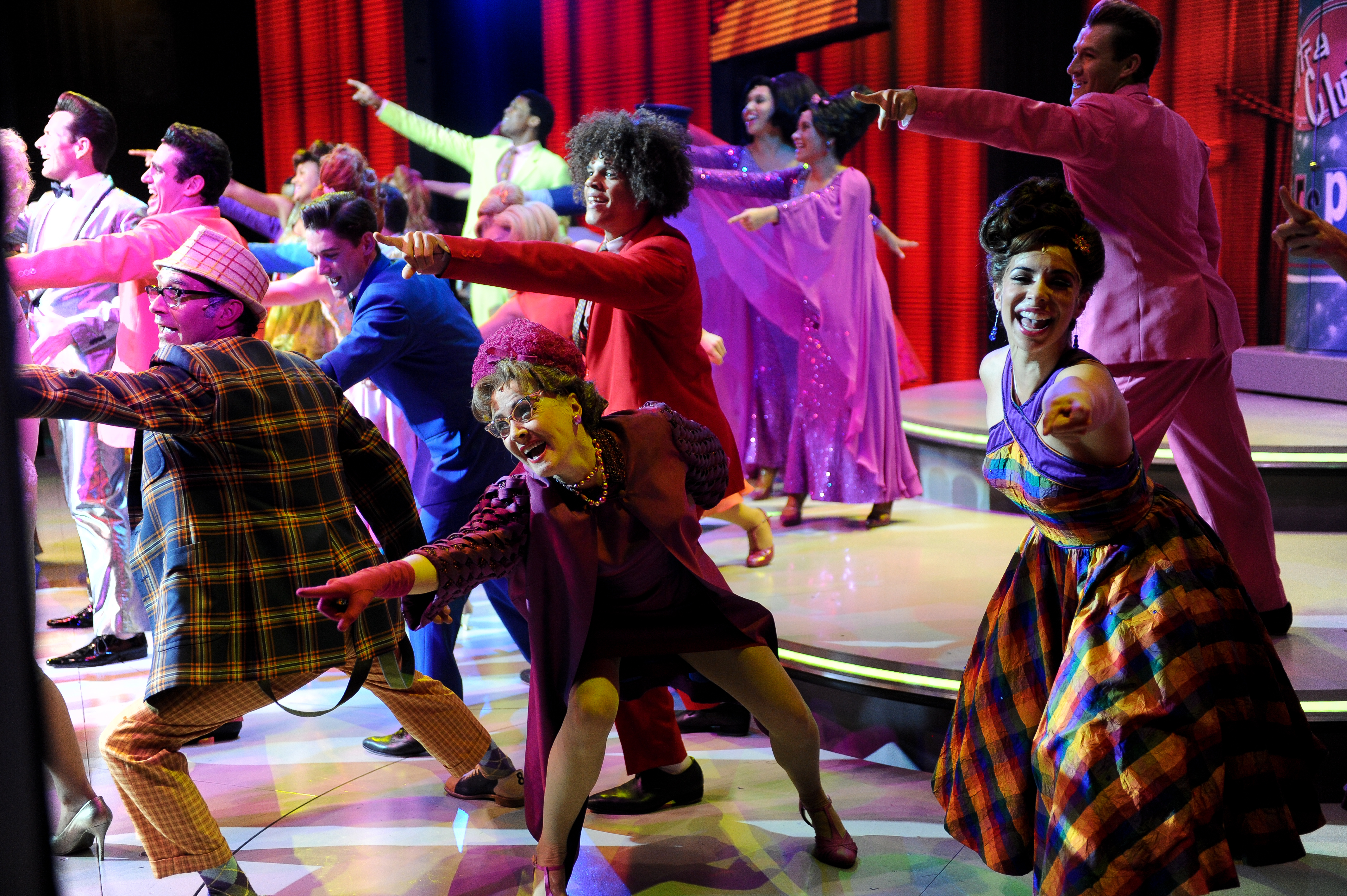 Kat-Hoyos-Singing-Hairspray